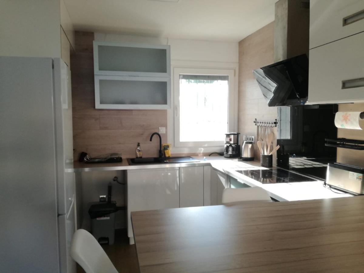 Olga Locdenia Villa Елс Поблетс Екстериор снимка