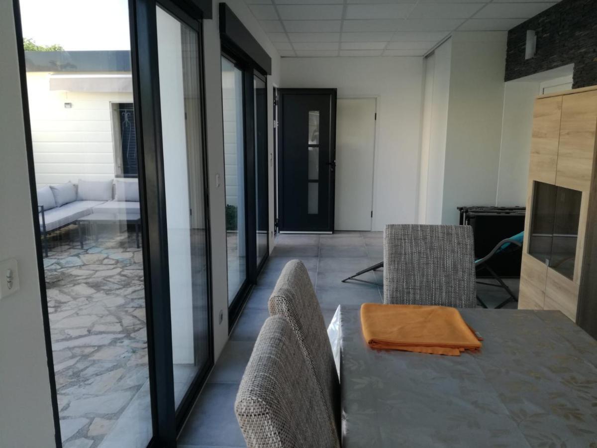 Olga Locdenia Villa Елс Поблетс Екстериор снимка